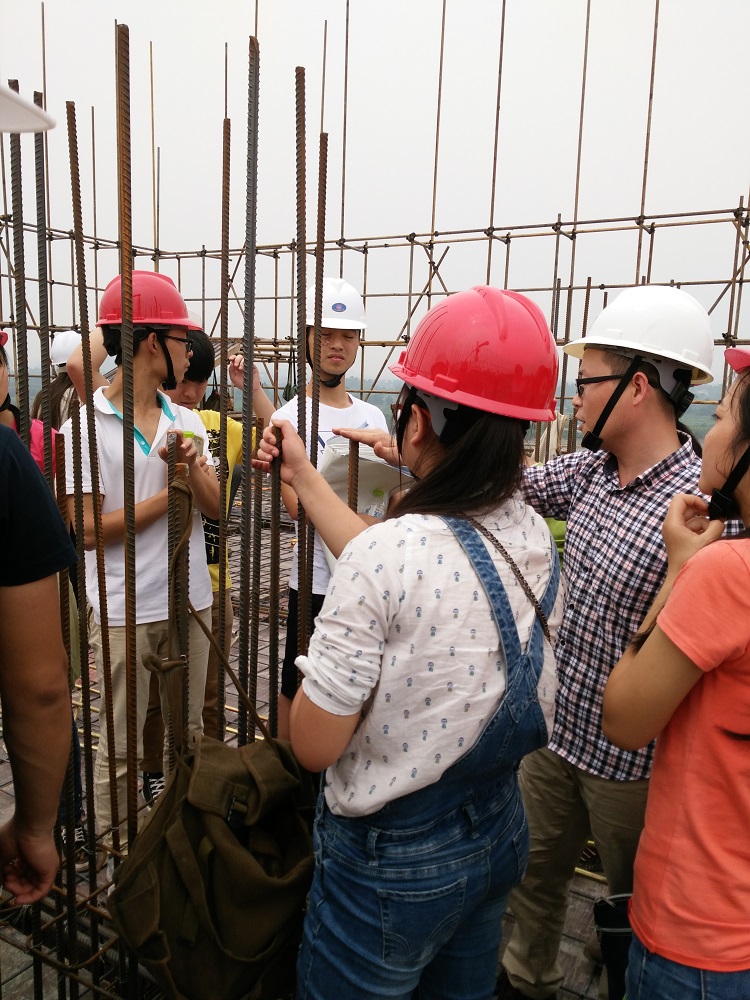 建筑施工技术现场实训.jpg 建筑施工技术现场实训.jpg